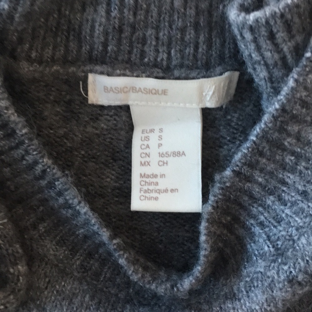 Gray Sweater - Picture 4 of 4